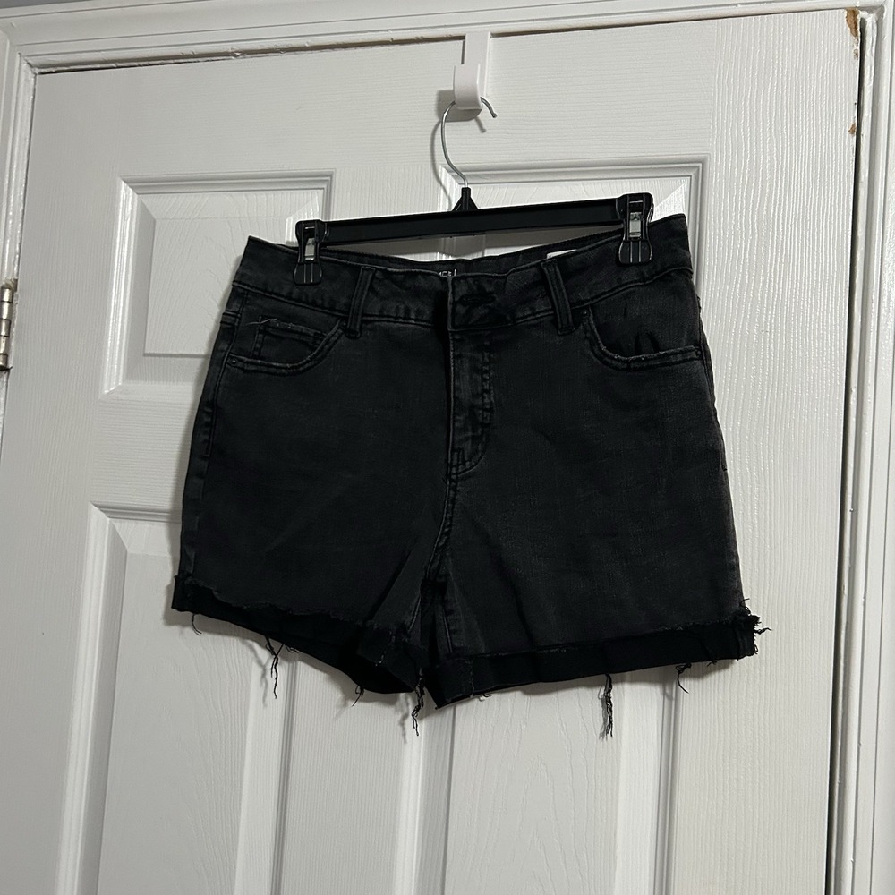 Time and Tru Black Denim Cutoff Shorts - Size 10 Mid-Rise Raw Hem